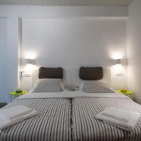 Kamares Bay House, Sifnos Holiday home *